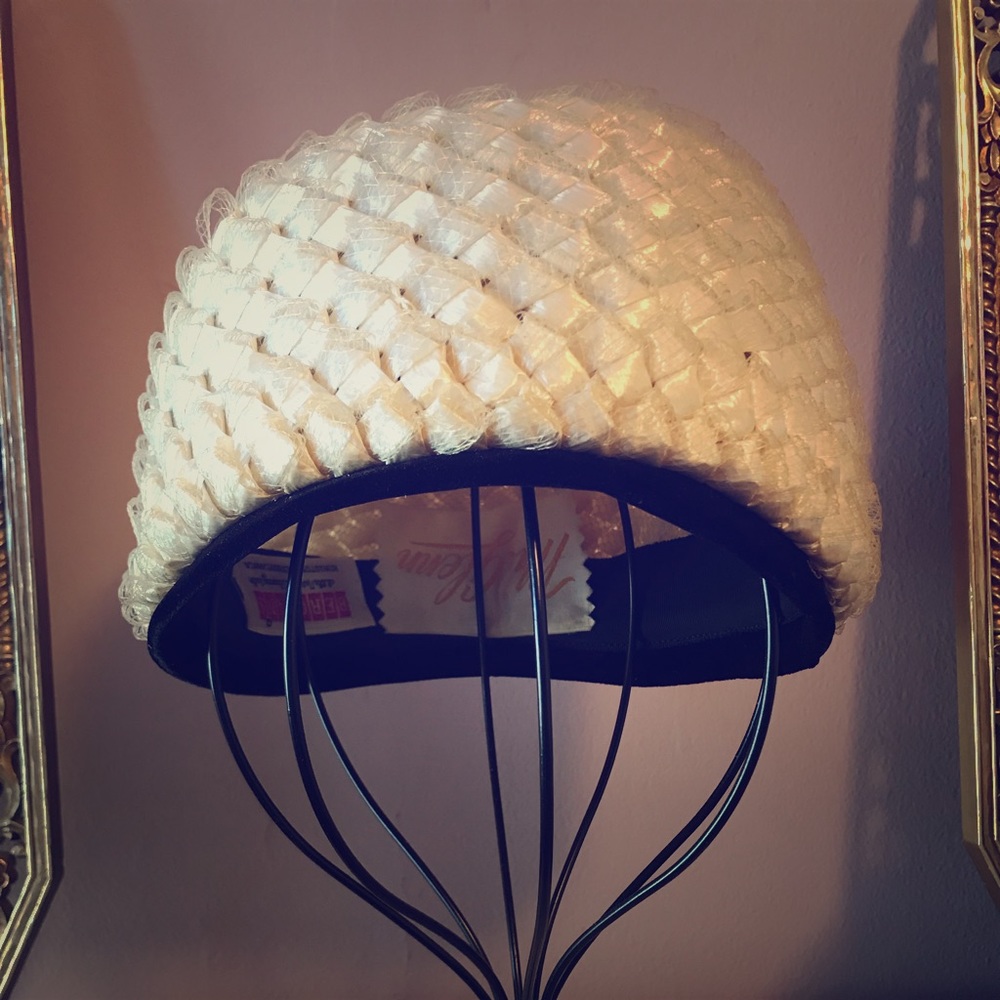 Vintage 1950’s pillbox hat